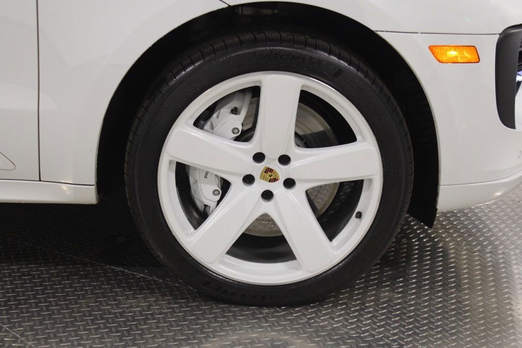 Used 2020 Porsche Macan GTS image 9