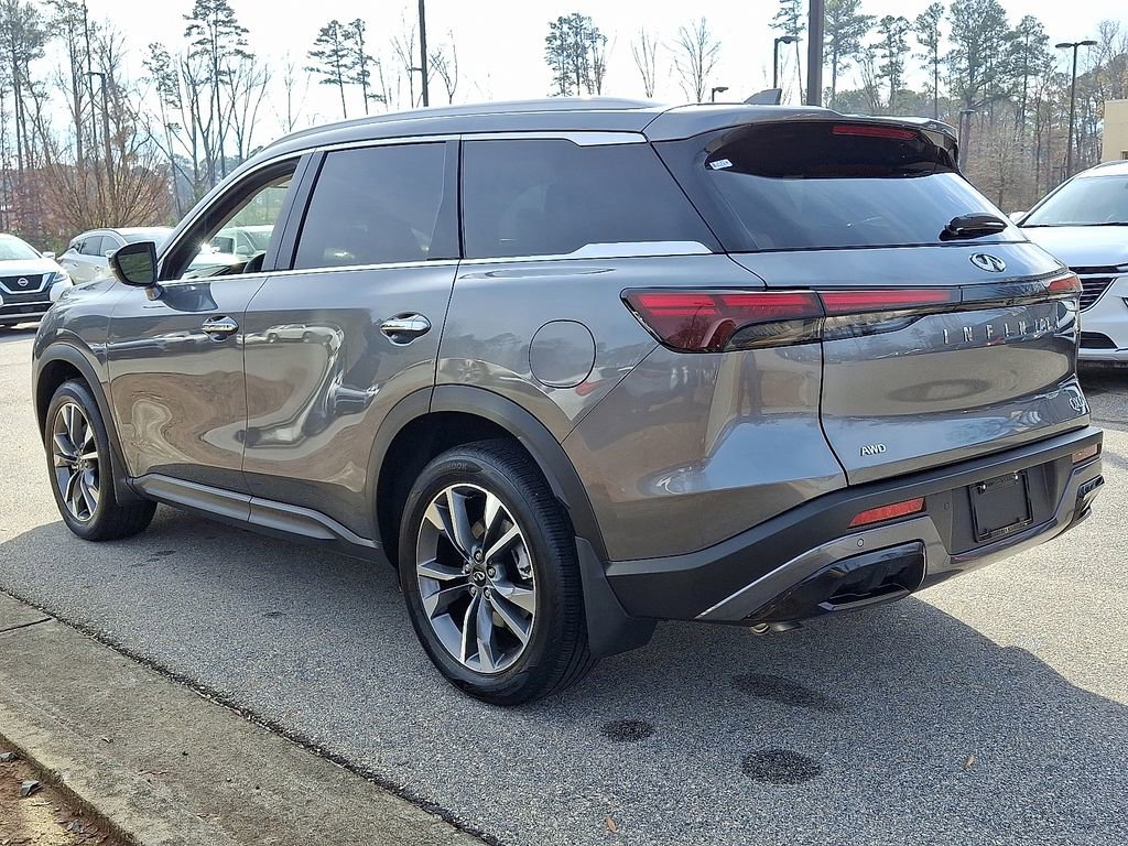 Used 2025 INFINITI QX60 Luxe w/ Vision Package image 4