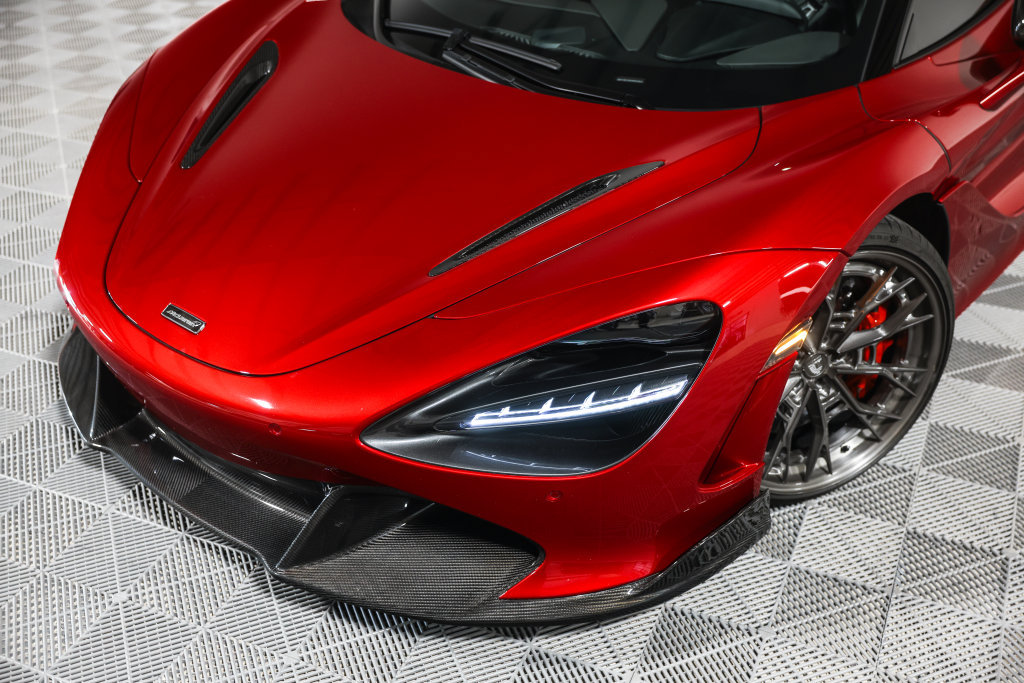 Used 2019 McLaren 720S Performance RWD image 12