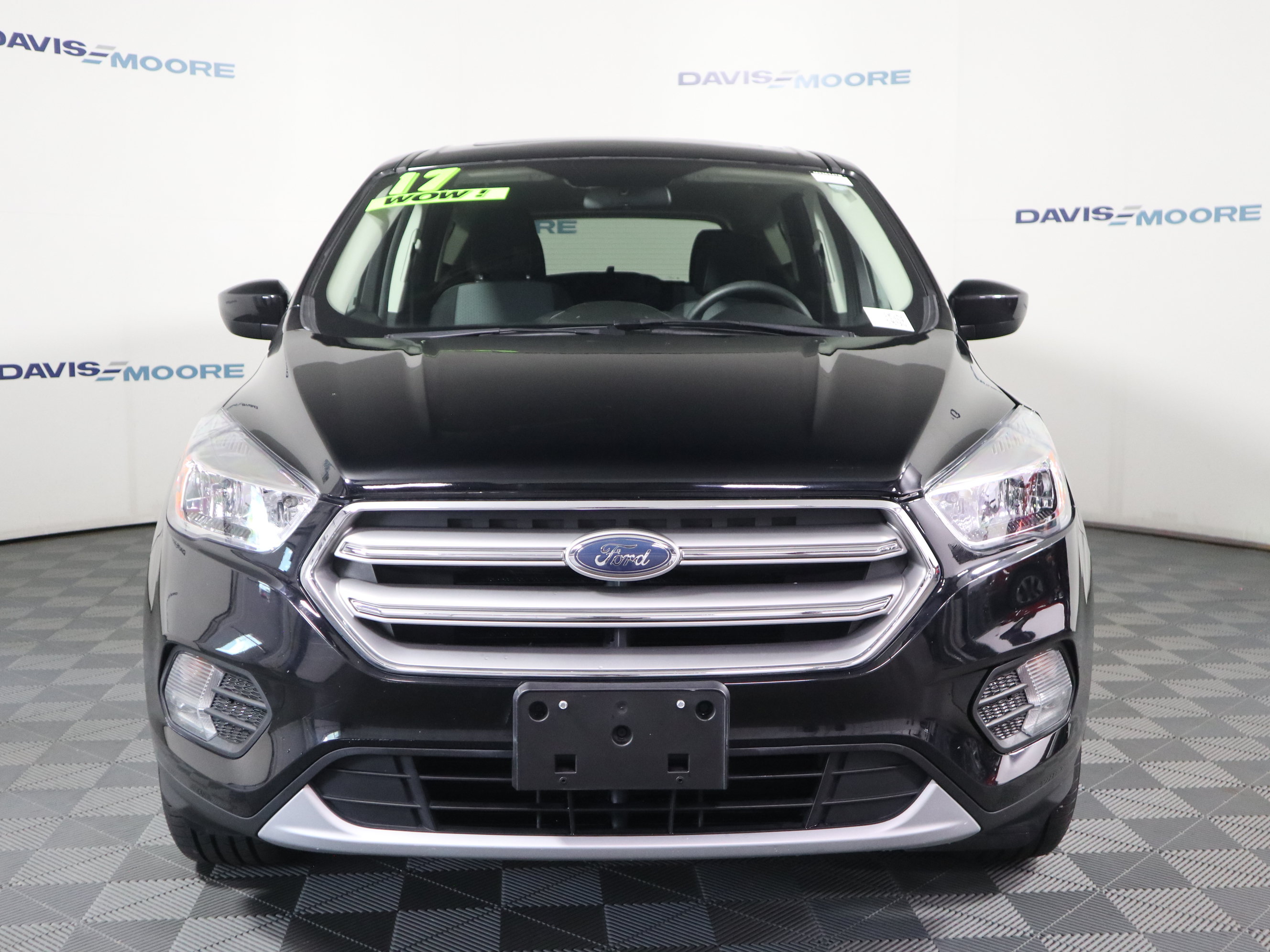Used 2017 Ford Escape SE w/ SE Cold Weather Package AWD/4WD image 12