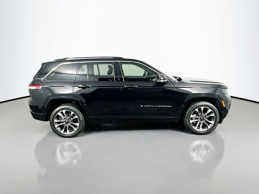 Used 2023 Jeep Grand Cherokee Overland w/ Luxury Tech Group IV image 8