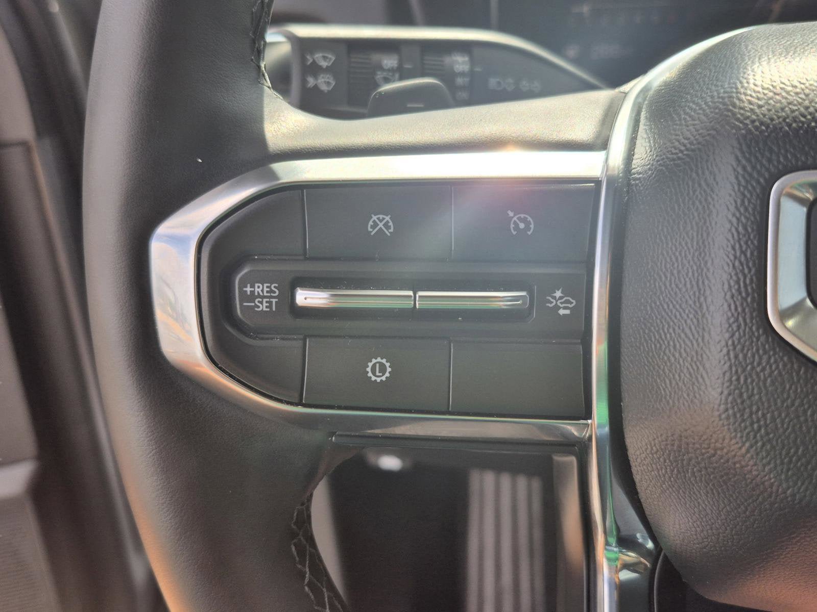 Used 2026 GMC Terrain Elevation w/ Elevation Premium Package FWD image 29