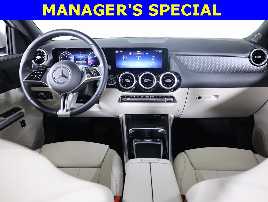 Used 2025 Mercedes-Benz GLA 250 4MATIC image 38