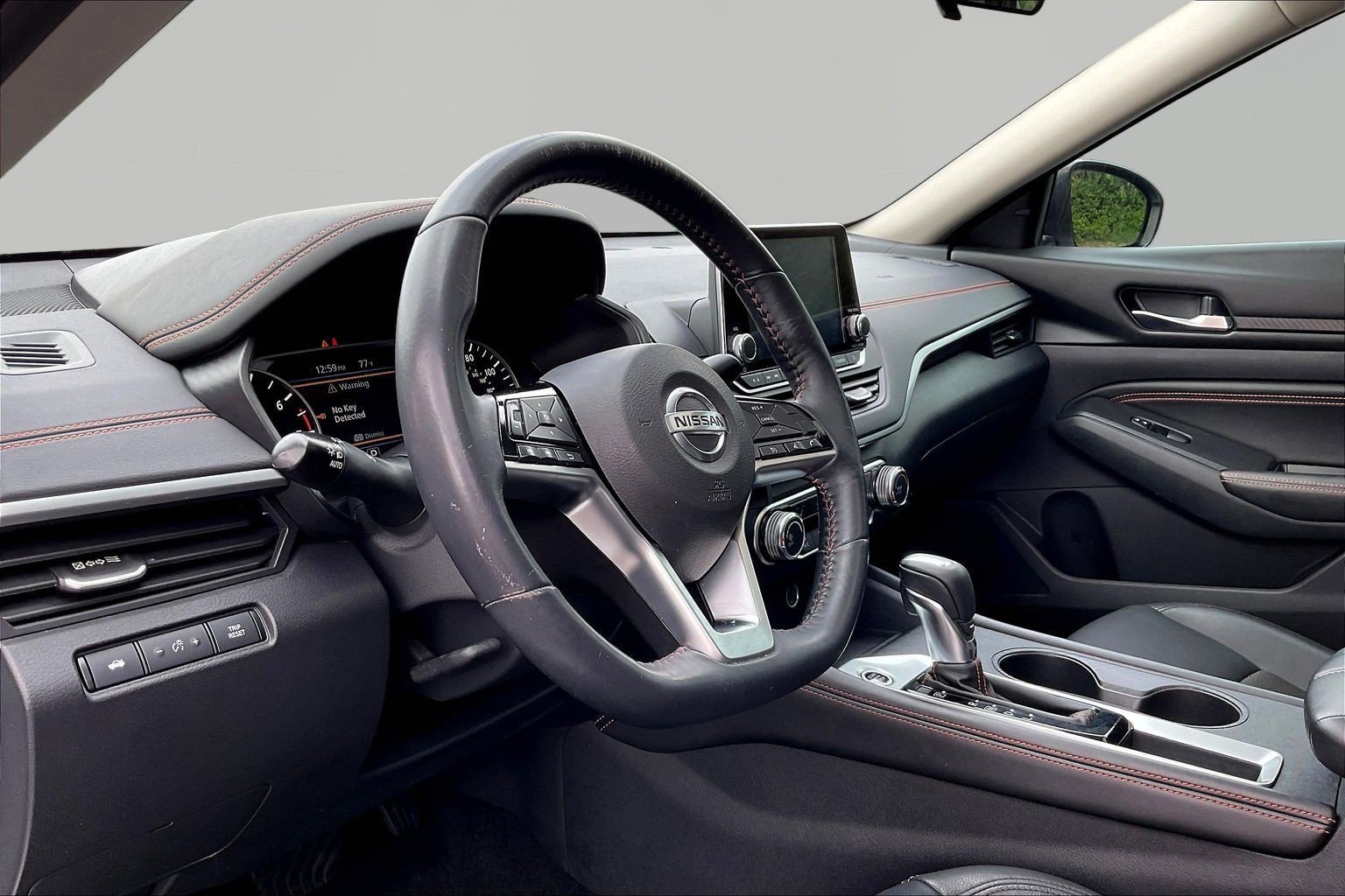 Used 2019 Nissan Altima 2.5 SR w/ SR Premium Package image 18