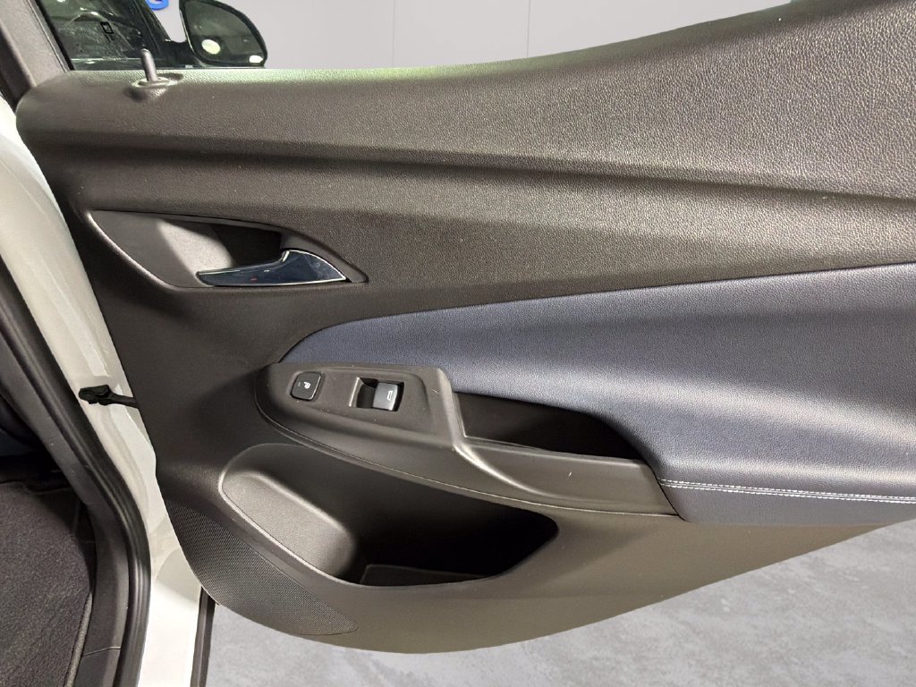 Certified 2023 Chevrolet Bolt EUV Premier FWD image 33