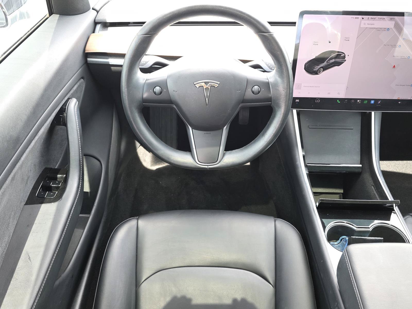 Used 2018 Tesla Model 3 Long Range RWD image 9