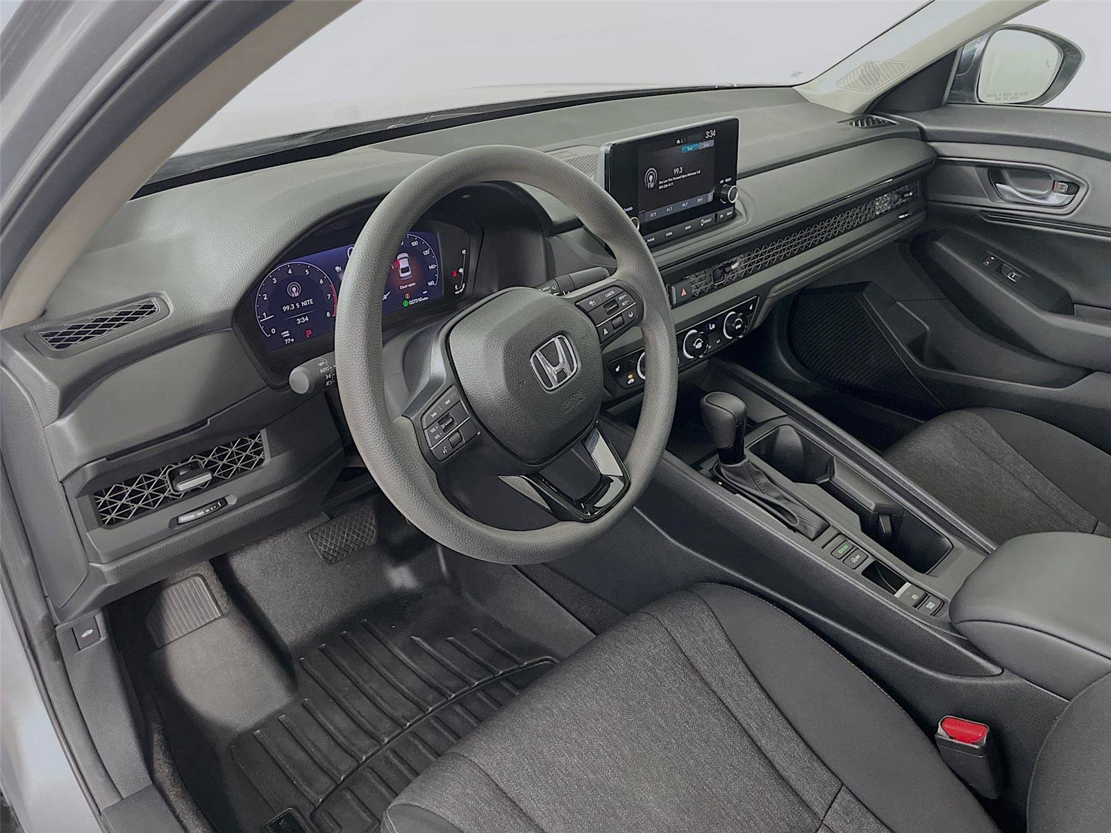 Certified 2025 Honda Accord SE image 13
