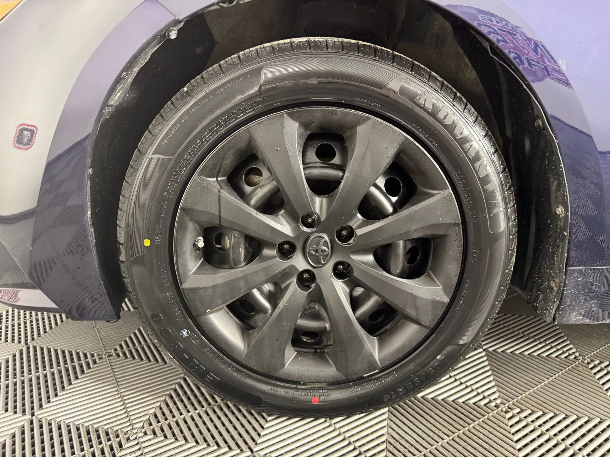 Used 2021 Toyota Corolla LE image 37