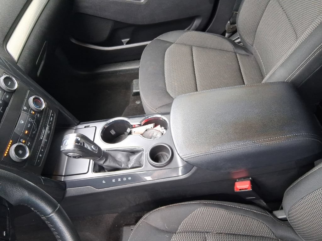 Used 2018 Ford Explorer XLT FWD image 27