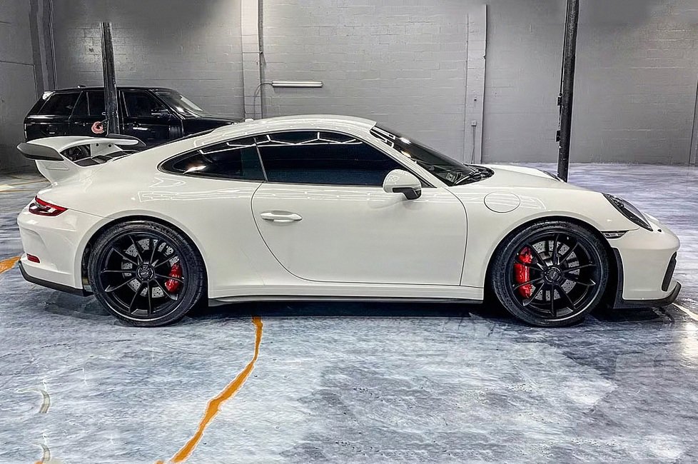 Used 2019 Porsche 911 GT3 RWD image 11