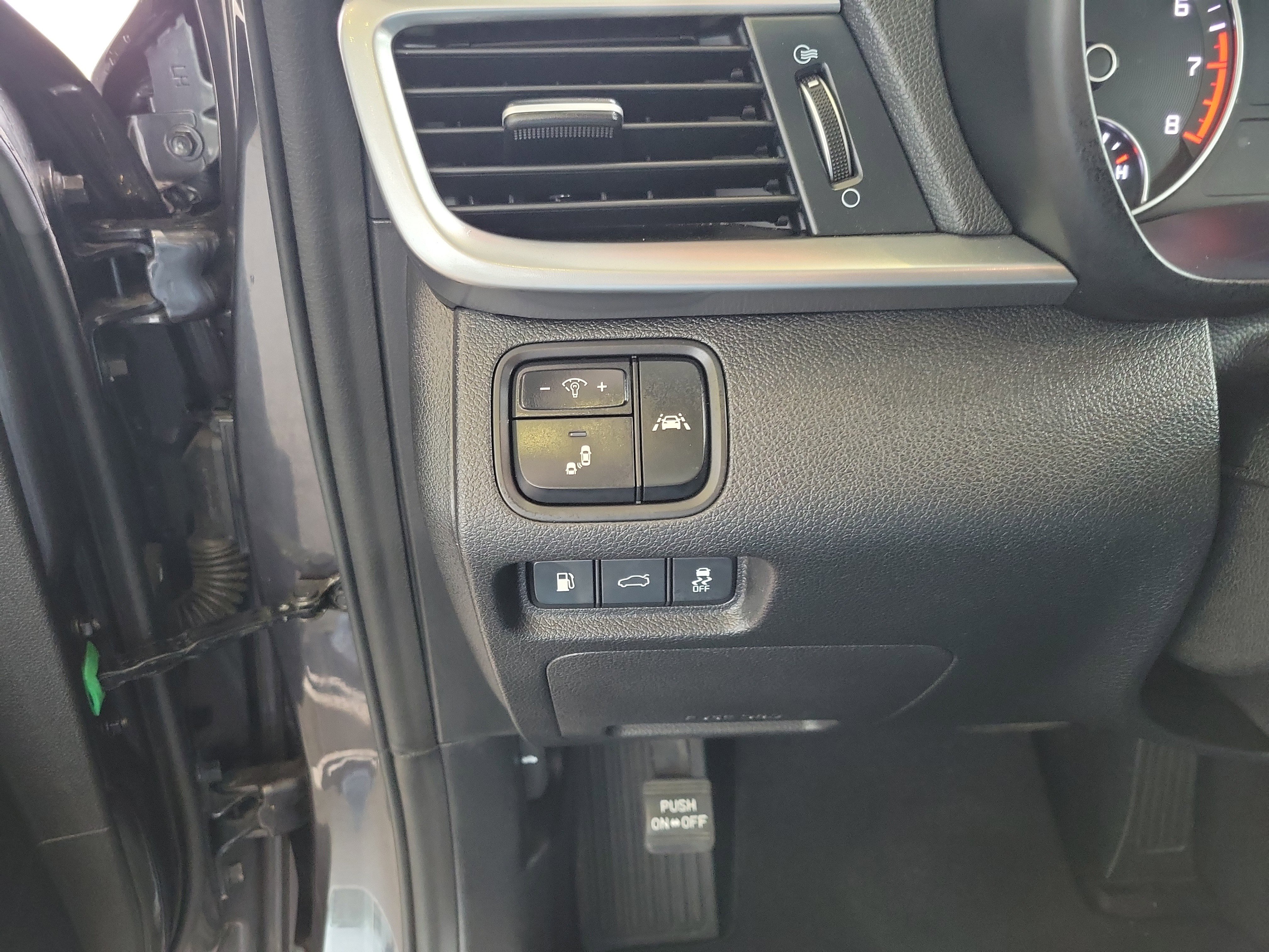 Used 2019 Kia Optima S image 15