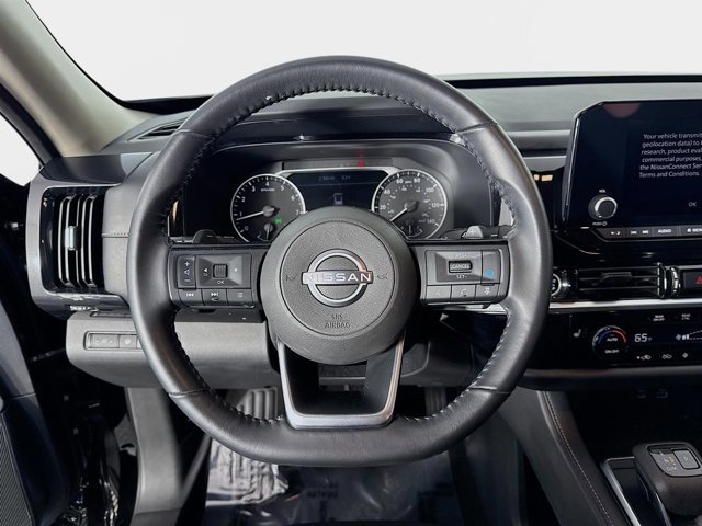 Certified 2023 Nissan Pathfinder SV image 13