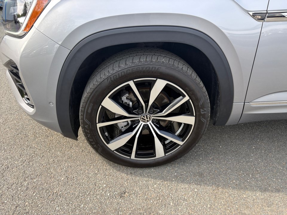 Used 2025 Volkswagen Atlas SEL Premium R-Line AWD/4WD image 27