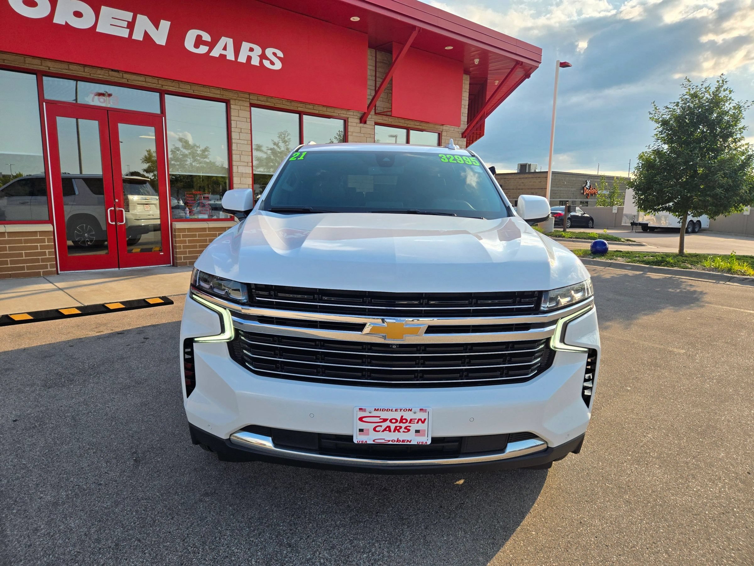 Used 2021 Chevrolet Tahoe LT w/ LT Signature Plus Package AWD/4WD image 2