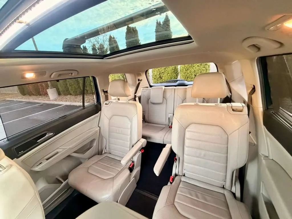 Used 2019 Volkswagen Atlas SEL Premium image 17