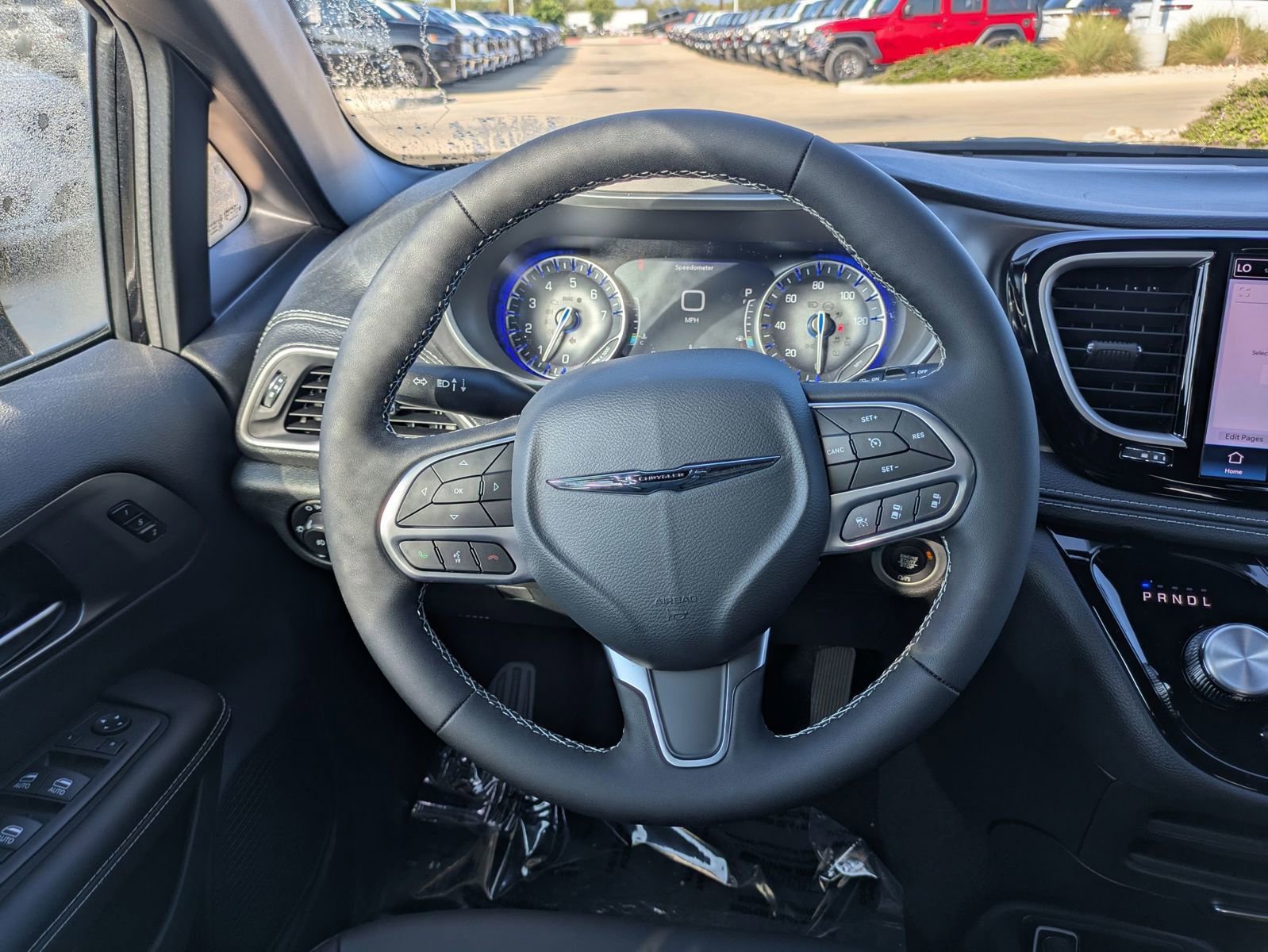 New 2026 Chrysler Pacifica Select FWD image 17