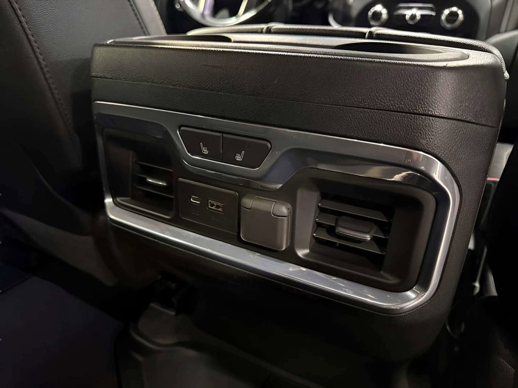 Used 2021 GMC Sierra 3500 AT4 AWD/4WD image 16