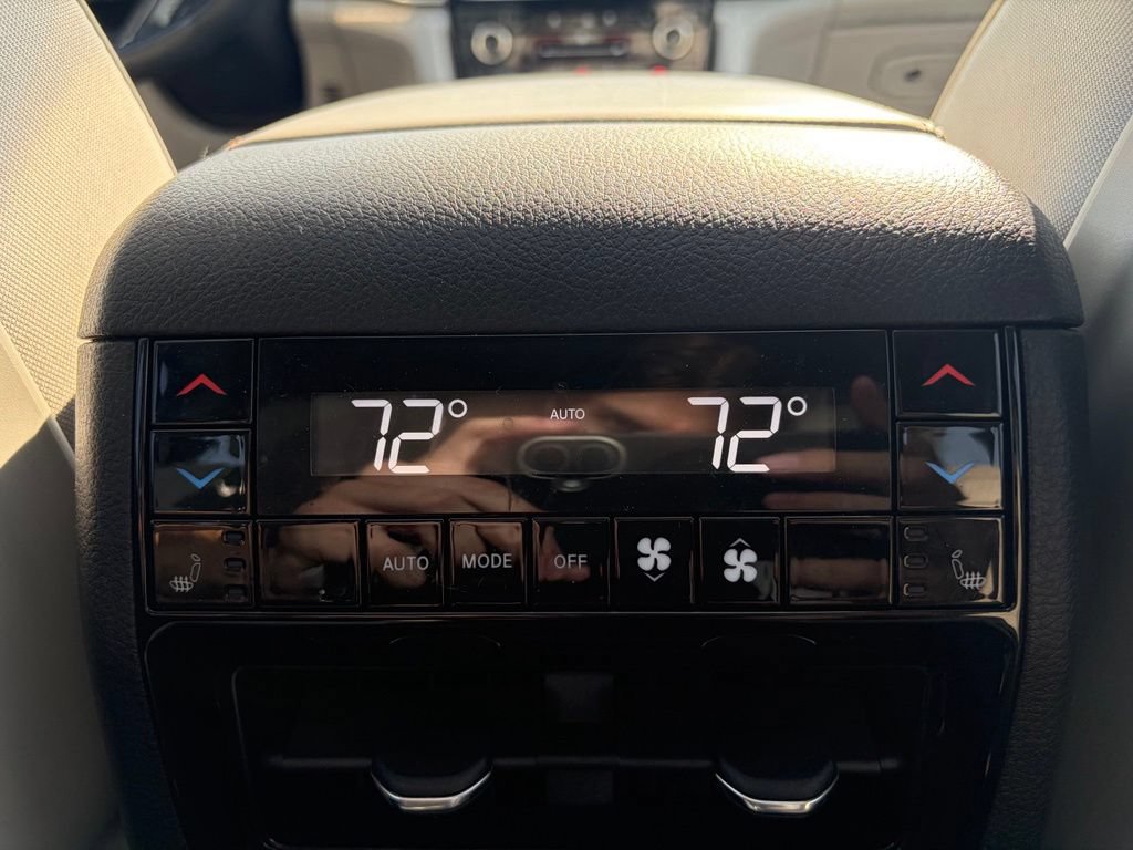 Used 2021 Jeep Grand Cherokee L Overland w/ Advanced Protech Group III AWD/4WD image 16