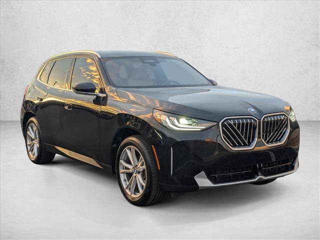 Used 2025 BMW X3 xDrive30i w/ Premium Package image 3