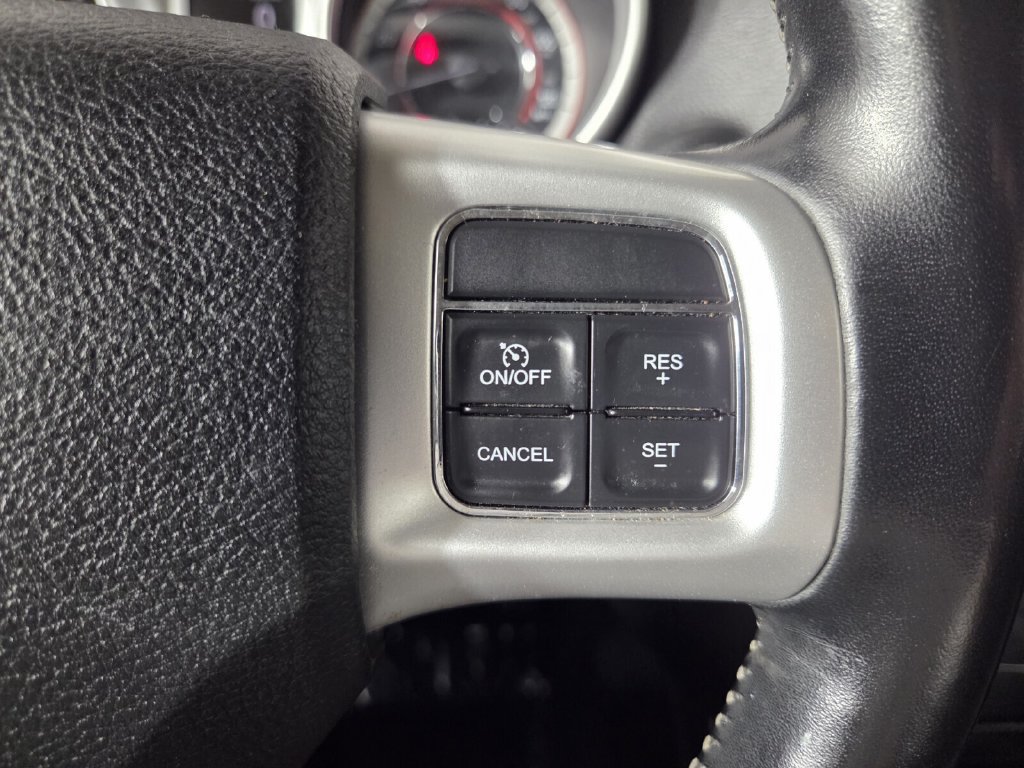 Used 2020 Dodge Journey SE w/ SE Popular Equipment Group FWD image 17
