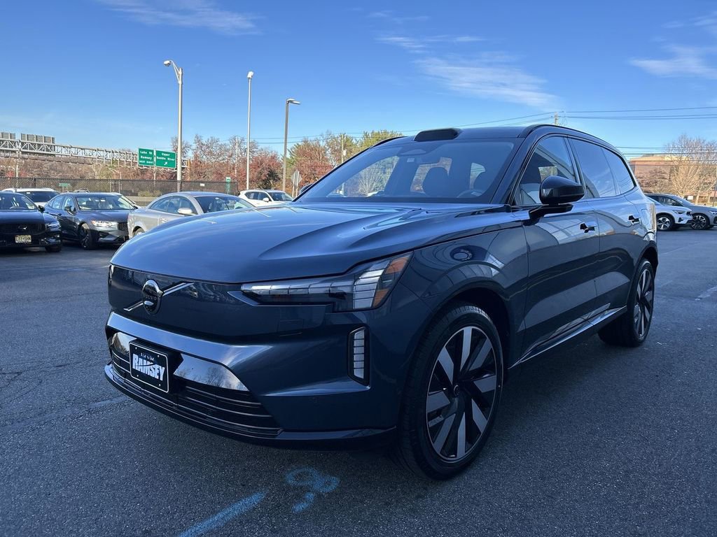 New 2025 Volvo EX90 Ultra image 1