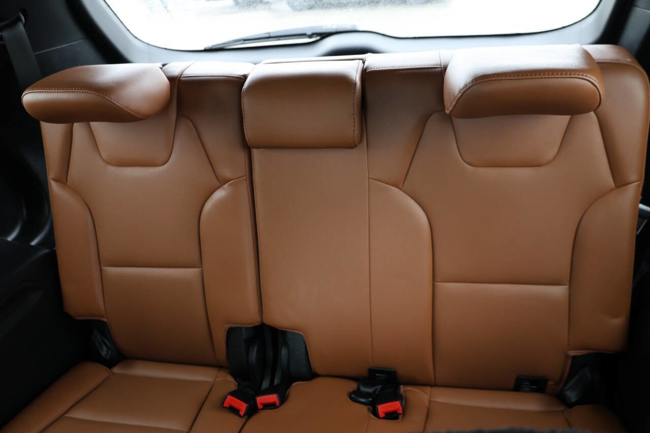 Used 2024 Kia Telluride SX Prestige X-Pro AWD/4WD image 17