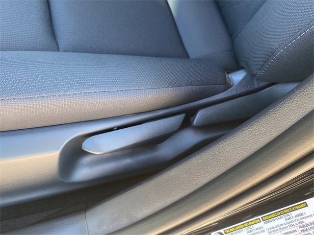 Used 2025 Toyota Corolla LE image 21