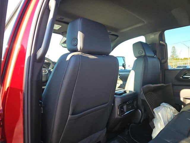 New 2026 GMC Sierra 2500 AT4 w/ Technology Package image 17