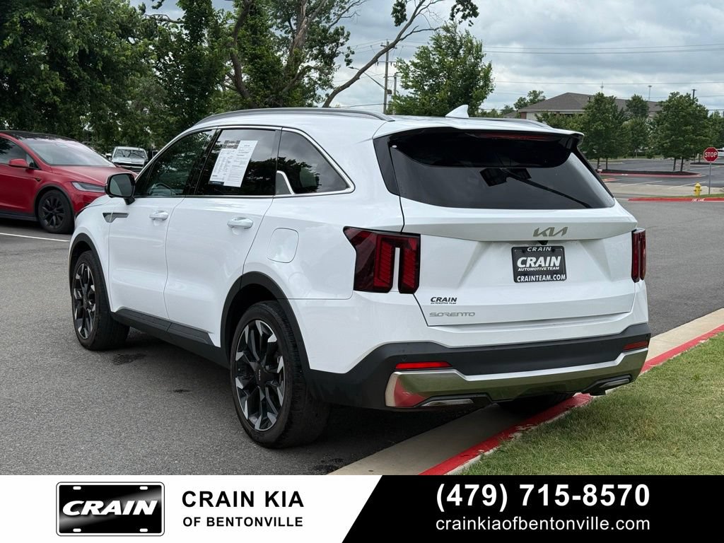 Certified 2025 Kia Sorento SX FWD image 5