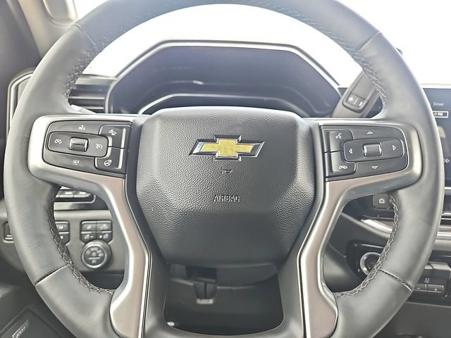 Used 2024 Chevrolet Silverado 2500 LTZ w/ LTZ Convenience Package AWD/4WD image 19