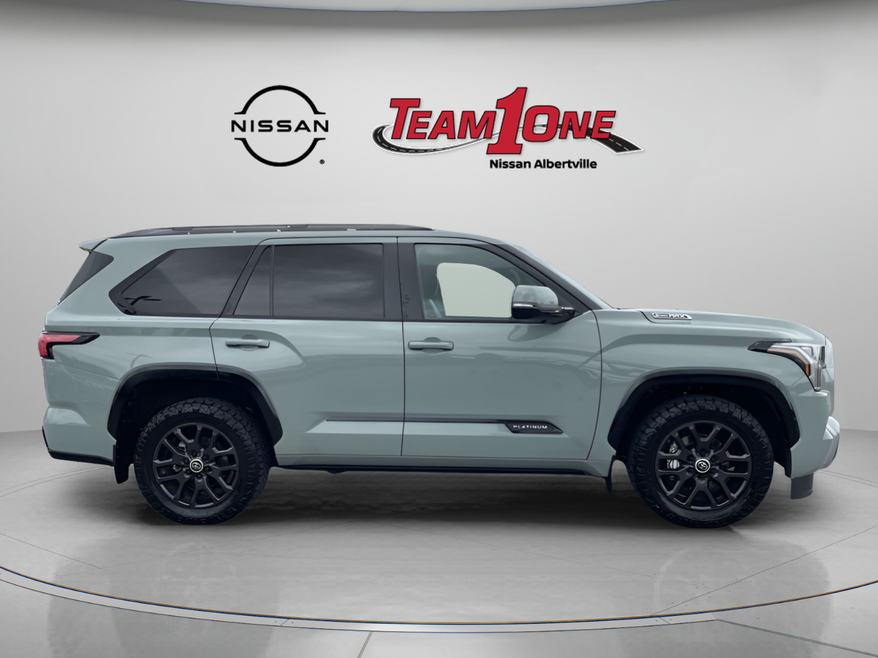 Used 2024 Toyota Sequoia Platinum RWD image 9