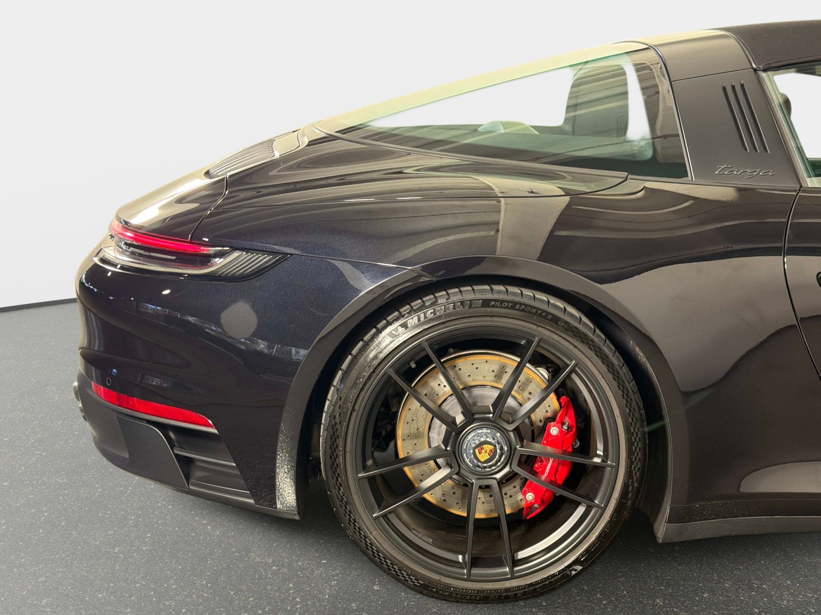 Used 2024 Porsche 911 Targa 4 GTS AWD/4WD image 19