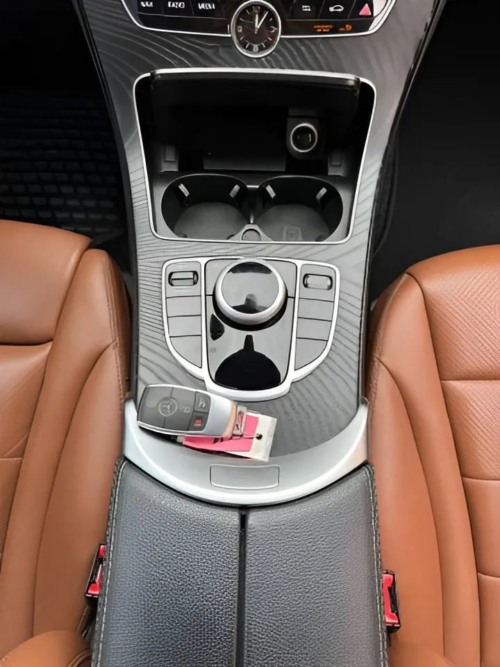 Used 2019 Mercedes-Benz C 300 Sedan image 29