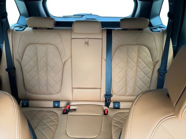 Used 2026 BMW X5 xDrive40i w/ Climate Comfort Package image 25