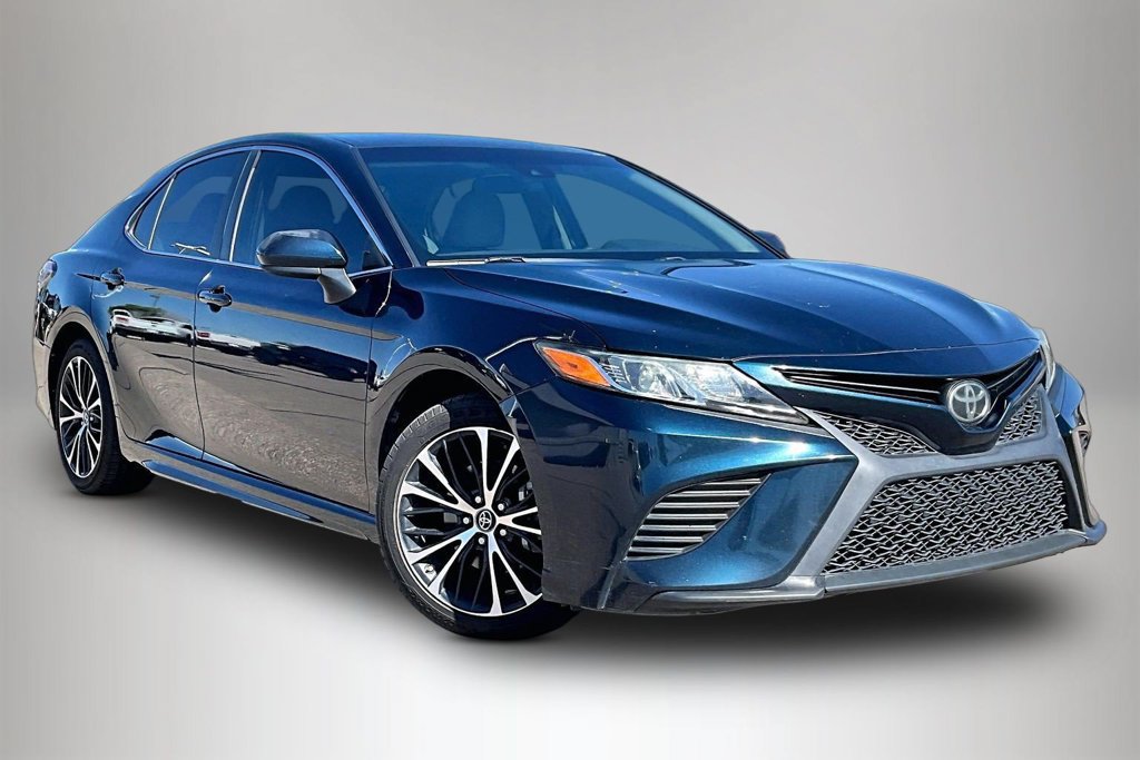 Used 2018 Toyota Camry SE