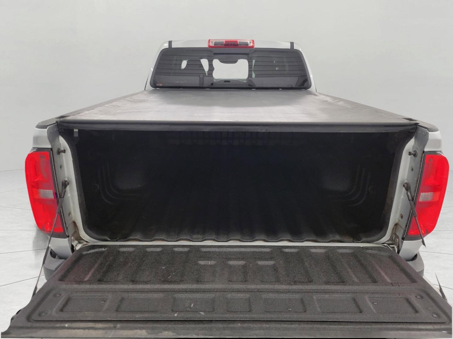 Used 2018 Chevrolet Colorado LT image 15