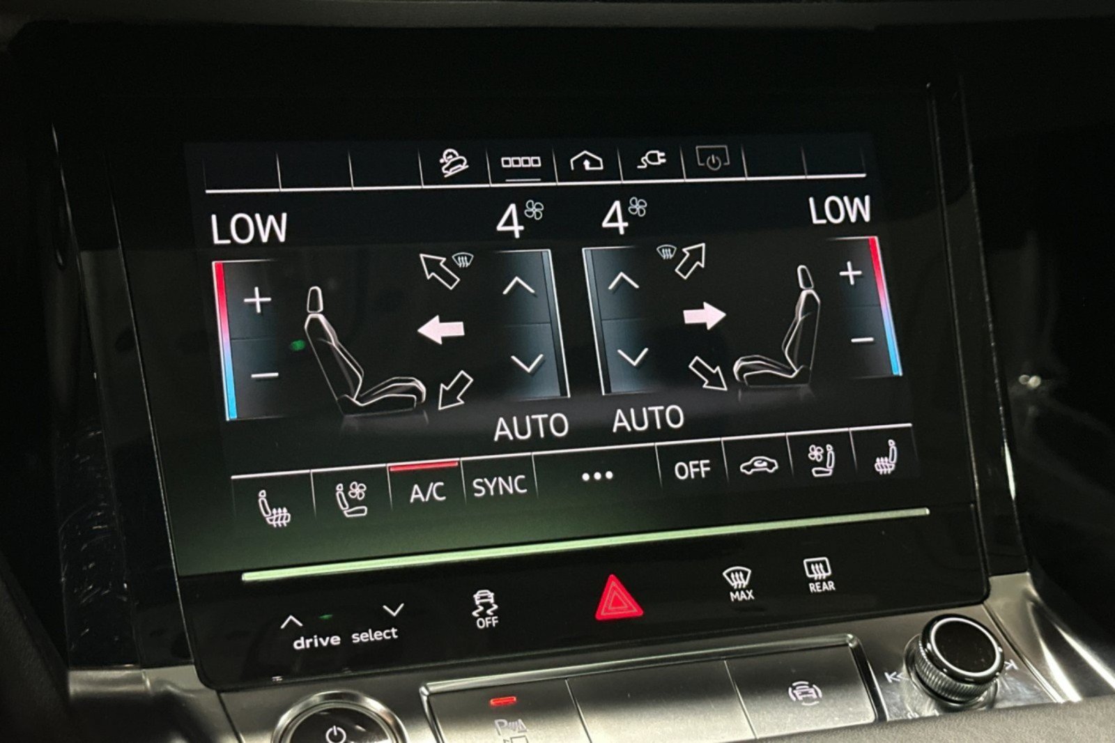 Used 2024 Audi Q8 e-tron Premium Plus w/ Premium Plus Package AWD/4WD image 20