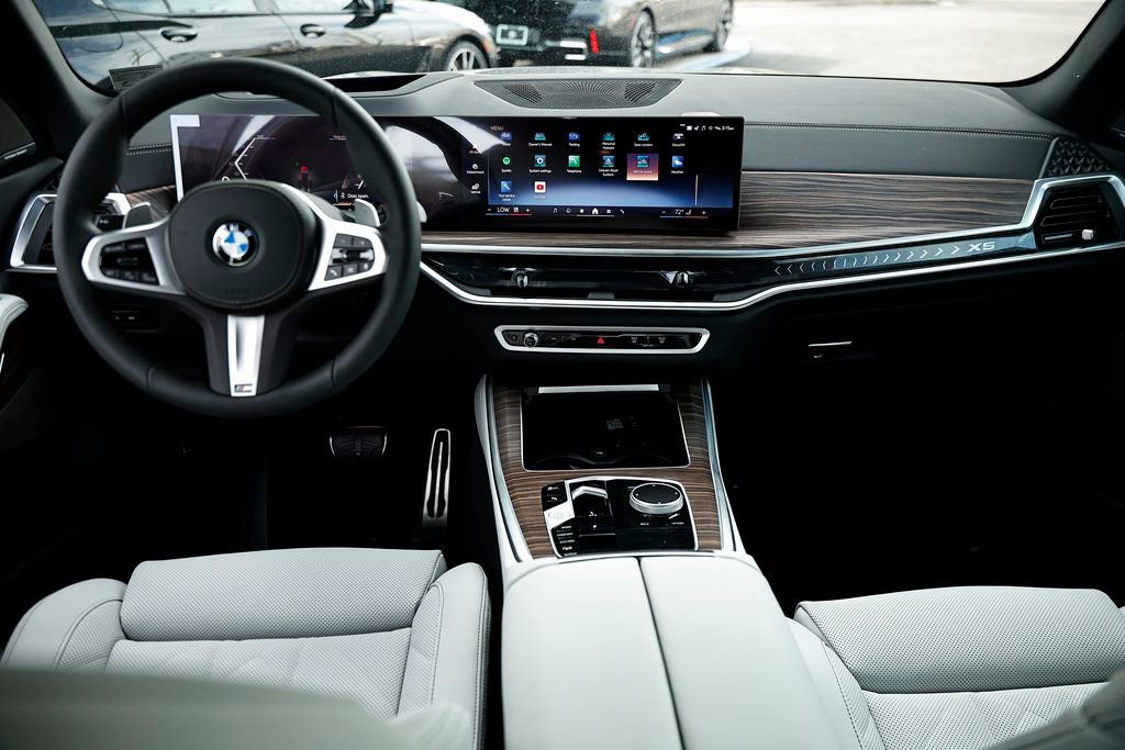 New 2026 BMW X5 xDrive40i w/ M Sport Package image 26