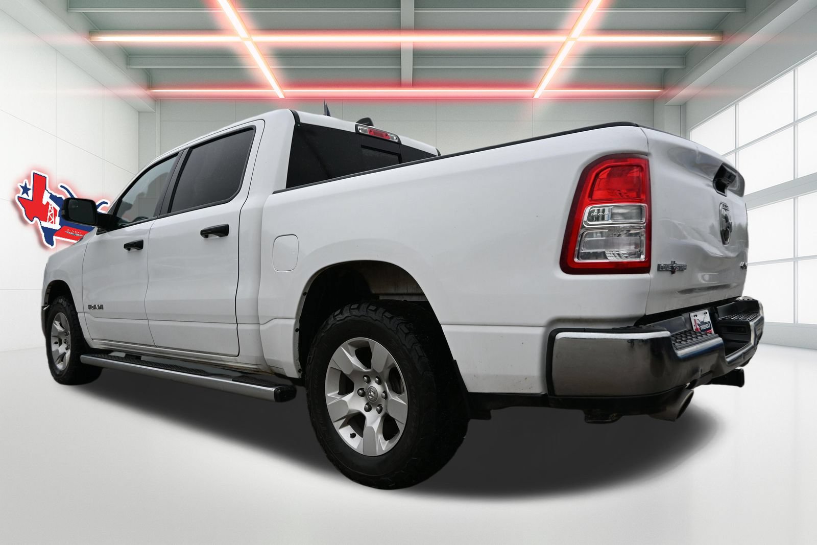 Used 2023 RAM 1500 Lone Star AWD/4WD image 2