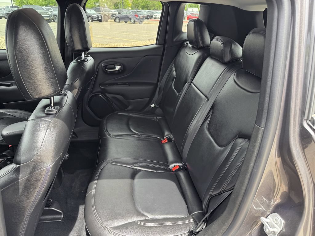 Used 2018 Jeep Renegade Altitude w/ UConnect 8.4 Nav Group AWD/4WD image 25