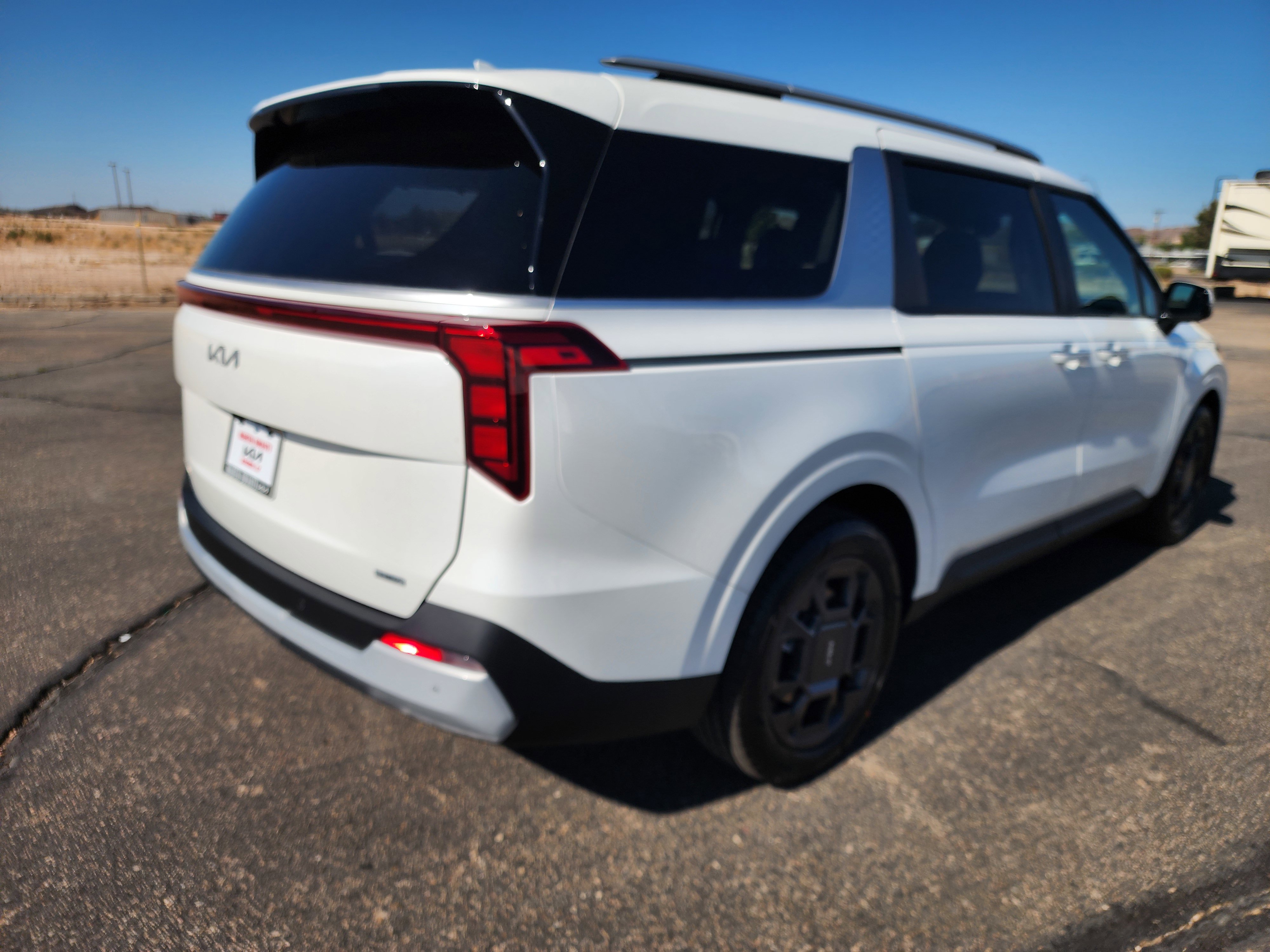 New 2026 Kia Carnival EX image 5