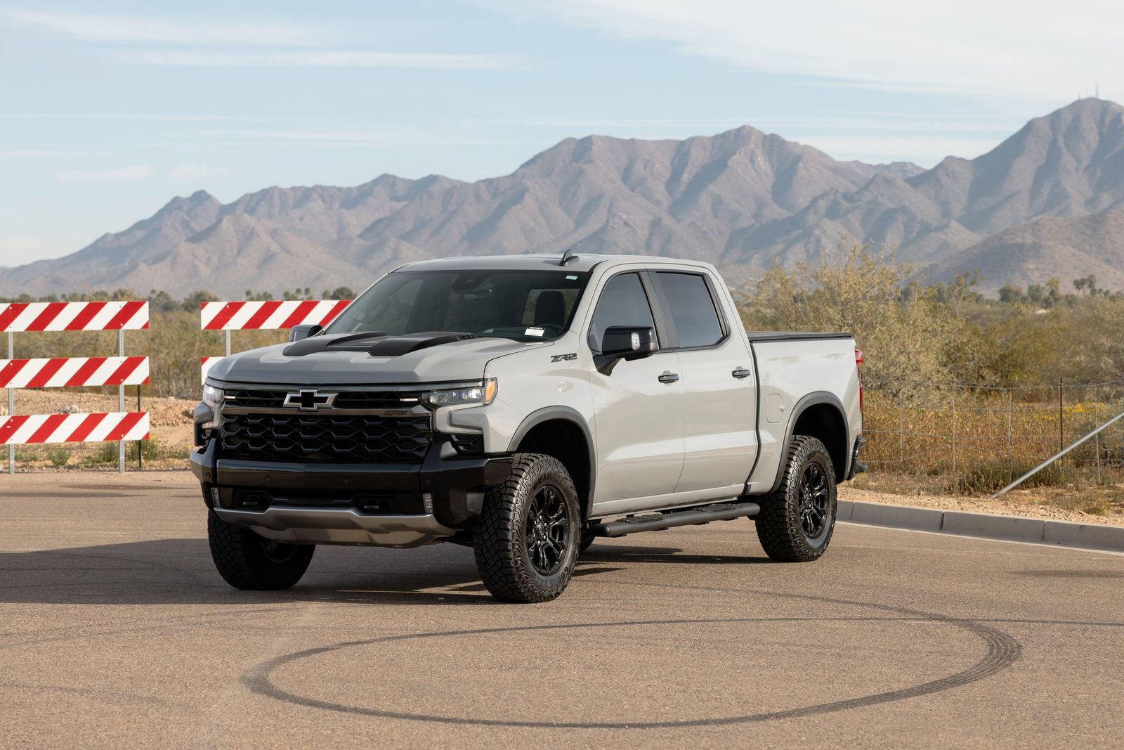 Used 2025 Chevrolet Silverado 1500 ZR2 w/ Technology Package image 10