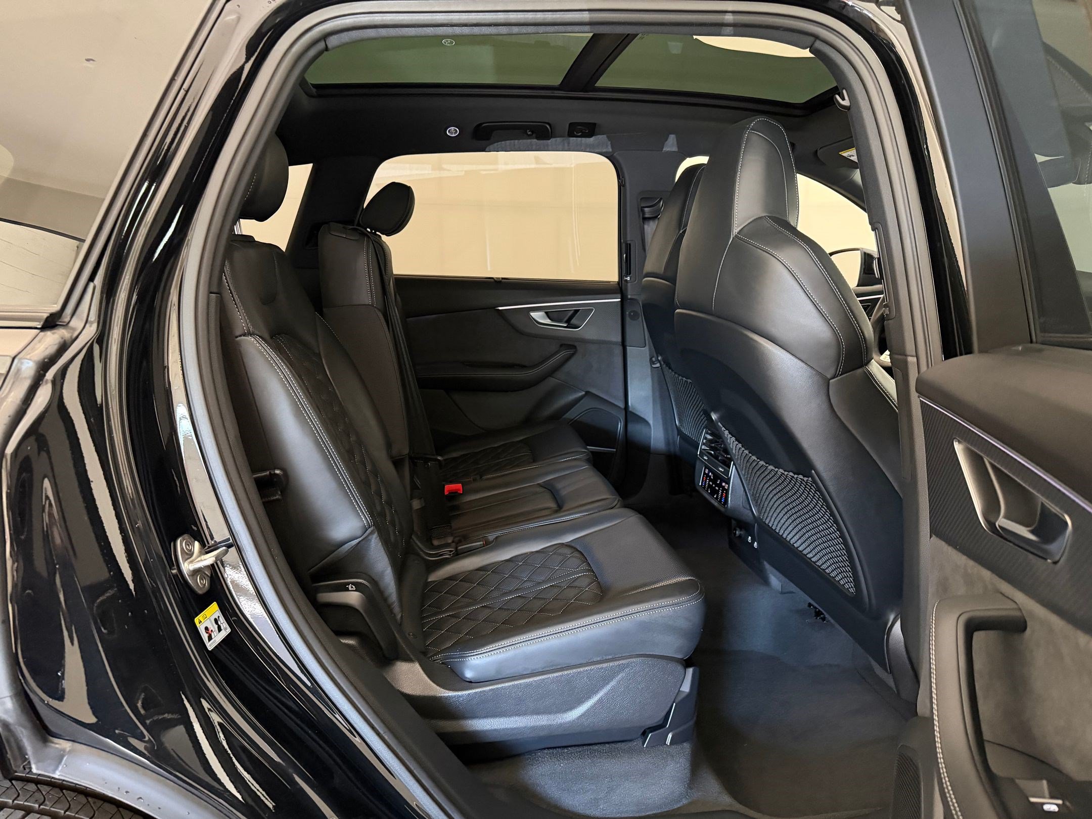 New 2026 Audi SQ7 Premium Plus AWD/4WD image 32