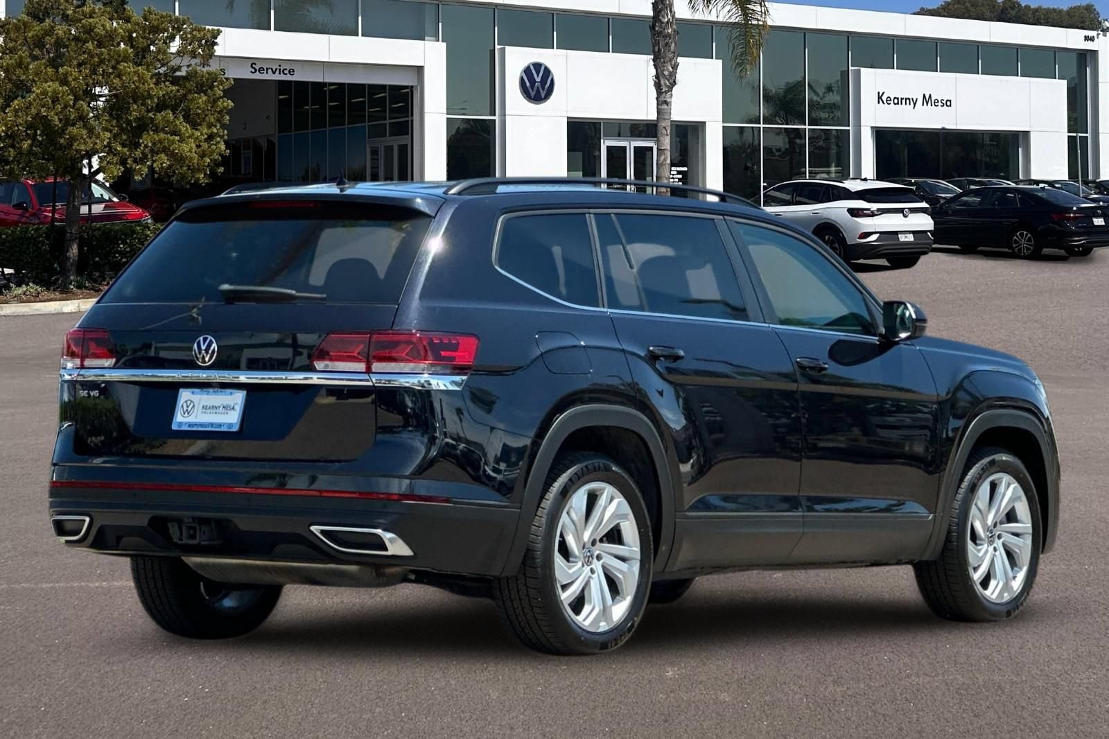 Used 2023 Volkswagen Atlas SE FWD image 4