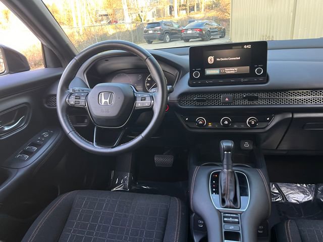 Used 2024 Honda HR-V Sport image 17