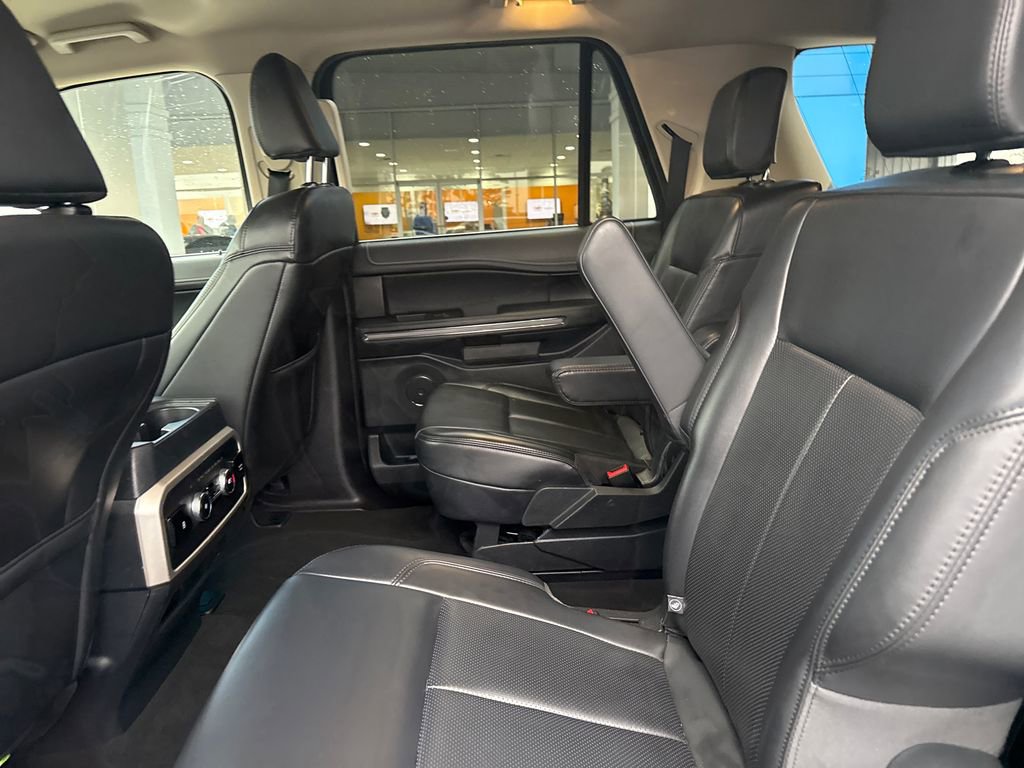 Used 2024 Ford Expedition Max XLT image 30