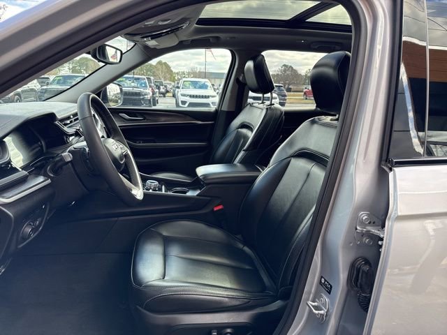 Used 2024 Jeep Grand Cherokee Limited 4xe image 8