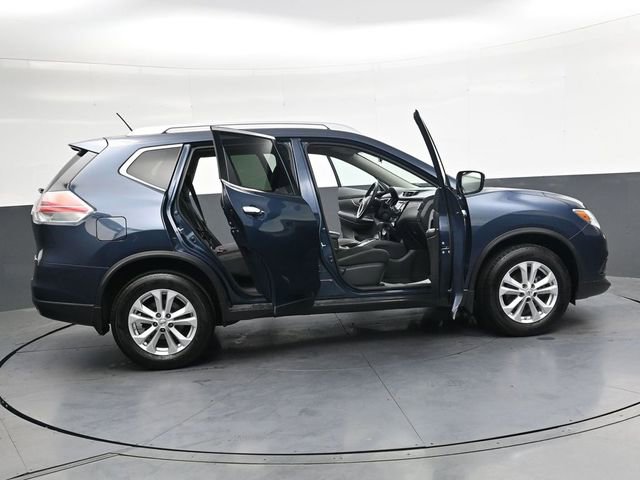 Used 2016 Nissan Rogue SV image 35