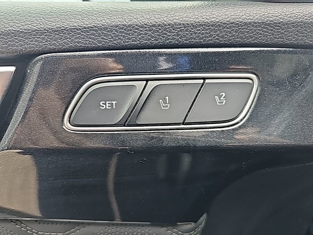 Used 2022 Hyundai Palisade Calligraphy image 12