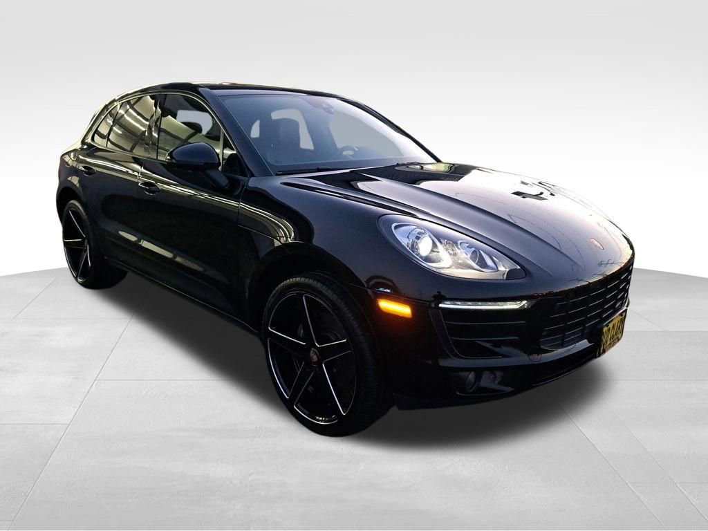 Used 2018 Porsche Macan image 8
